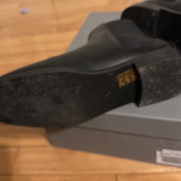 Everlane Chelsea boot made in Italian black leather sold out - Picture 10 of 12